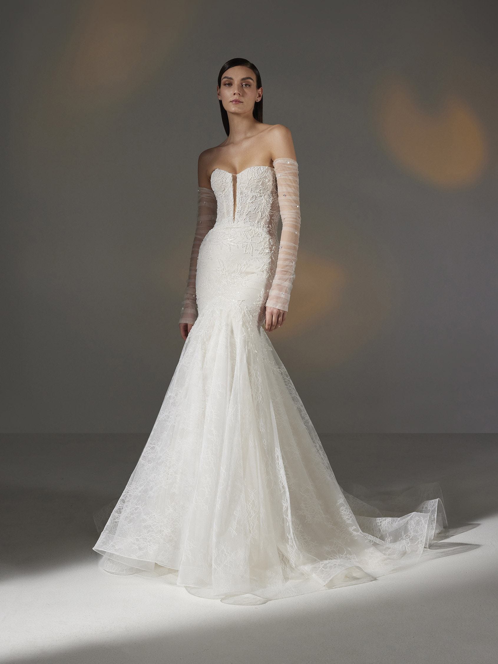 Wedding Dresses & Bridal Gowns | Pronovias