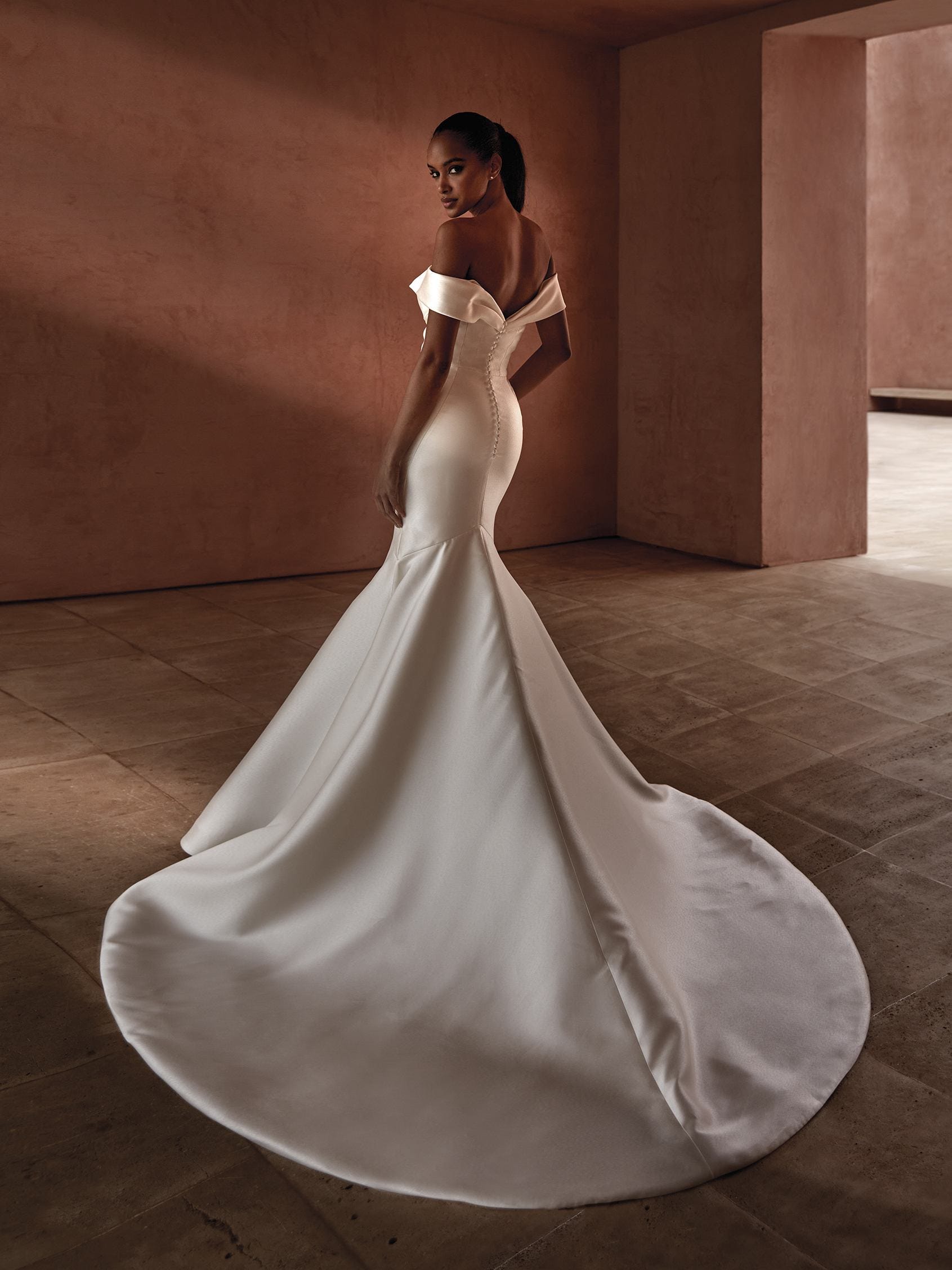 Simple Wedding Dresses: Long-Sleeve, Sheath & Chic Styles