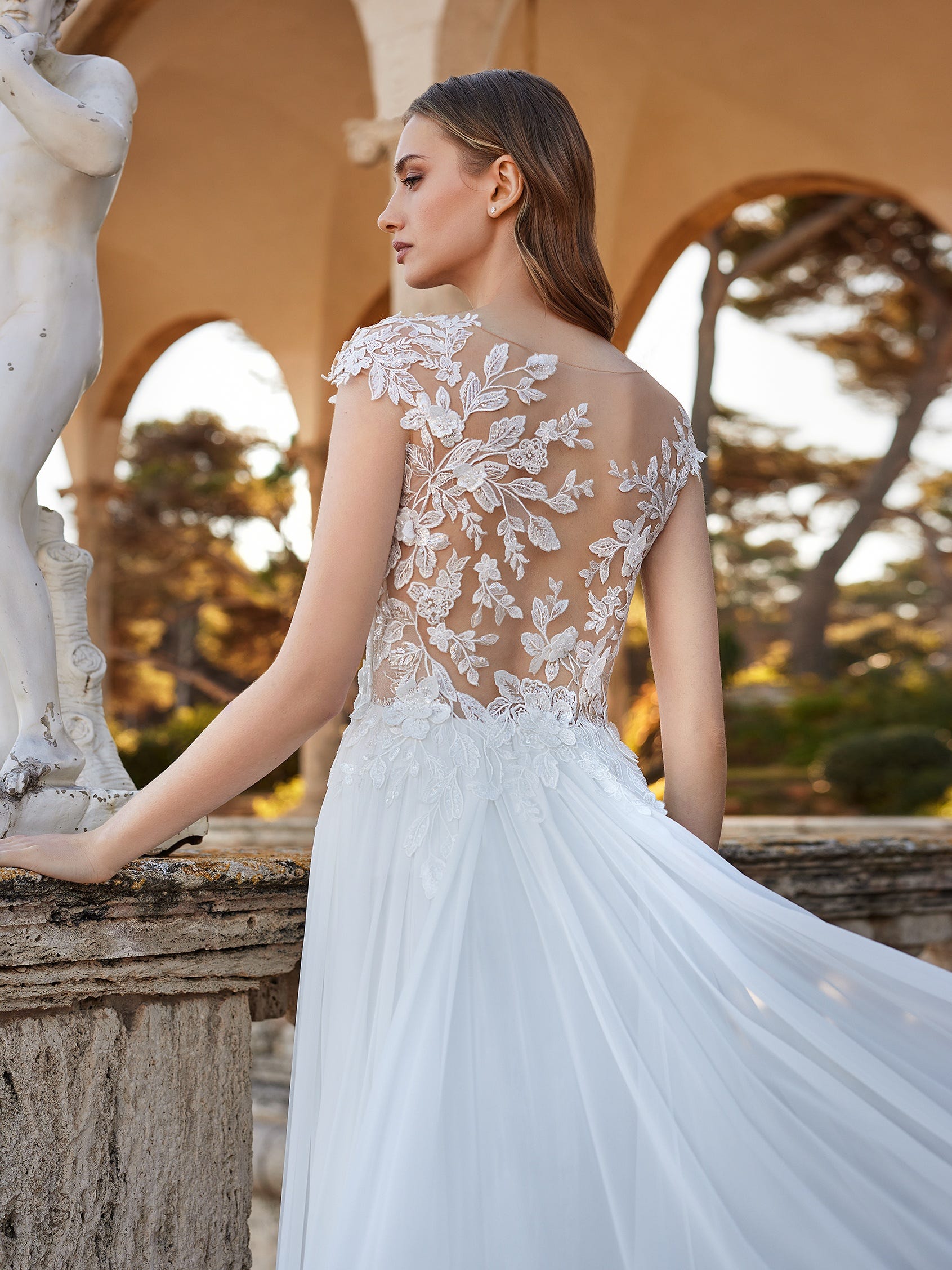 ELPIS | A-line wedding dress | Pronovias