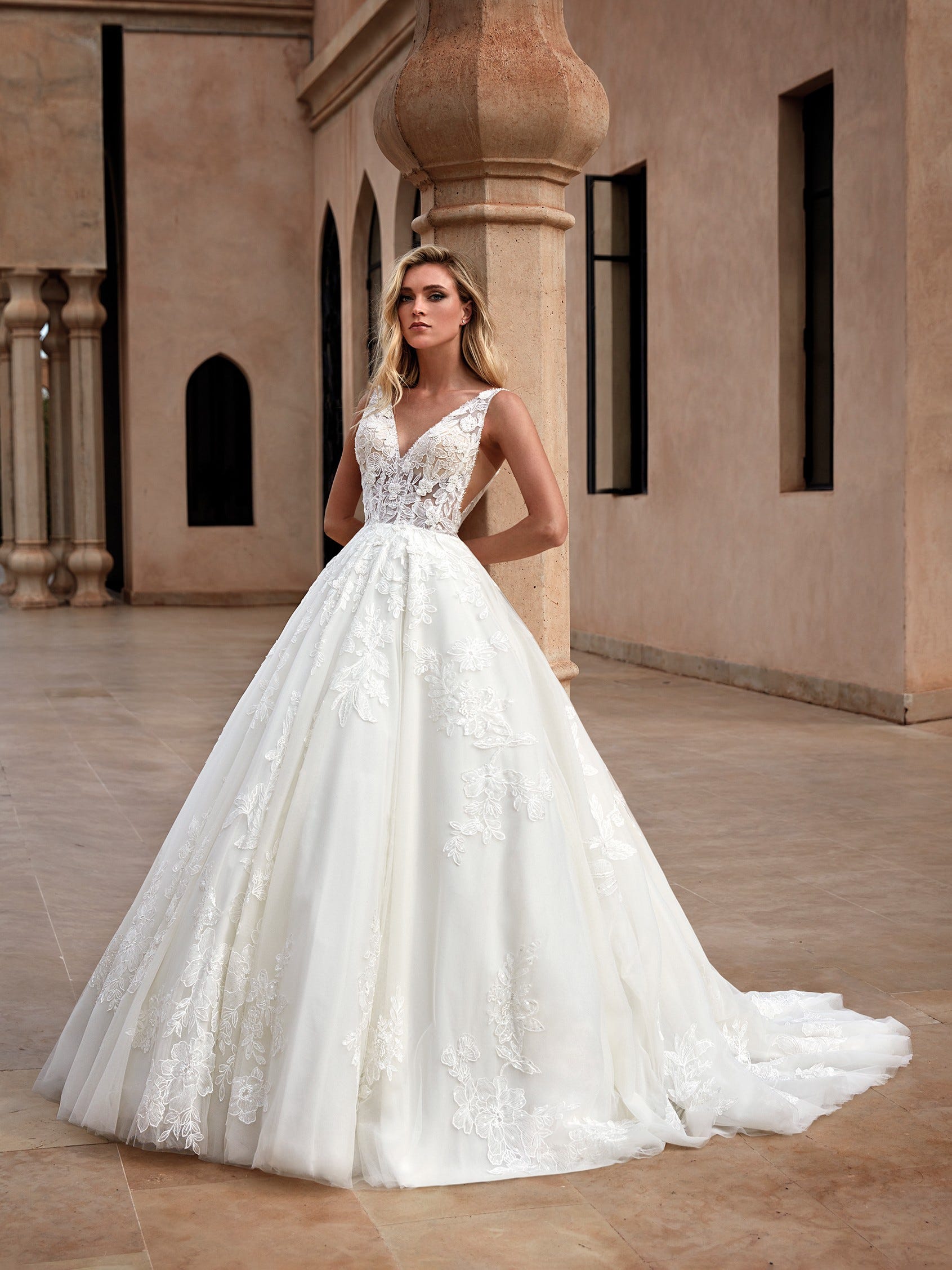 Lace Ball Gown Wedding Dress With Bow Details