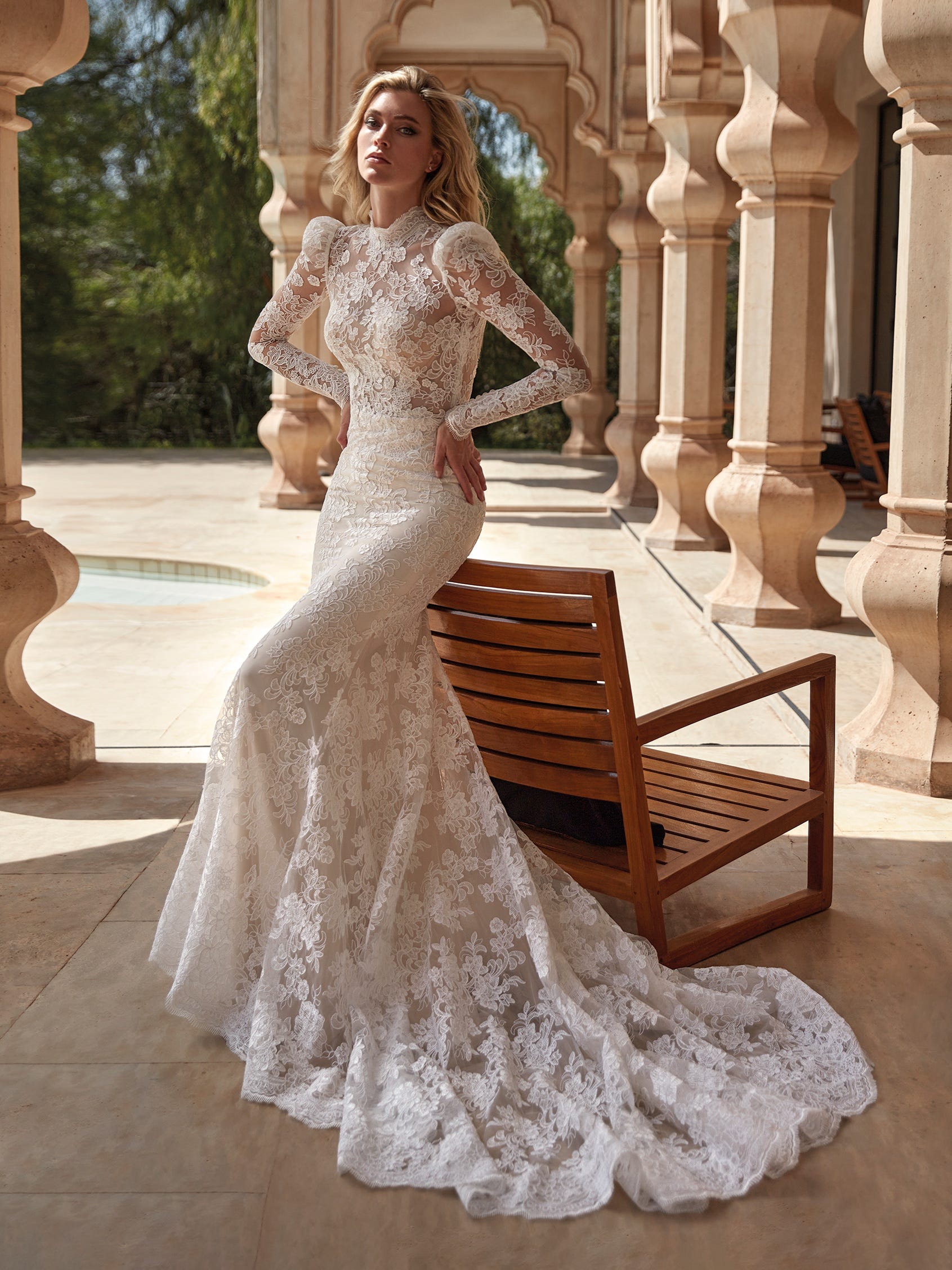 Lace Wedding Dresses for a Breathtaking Look