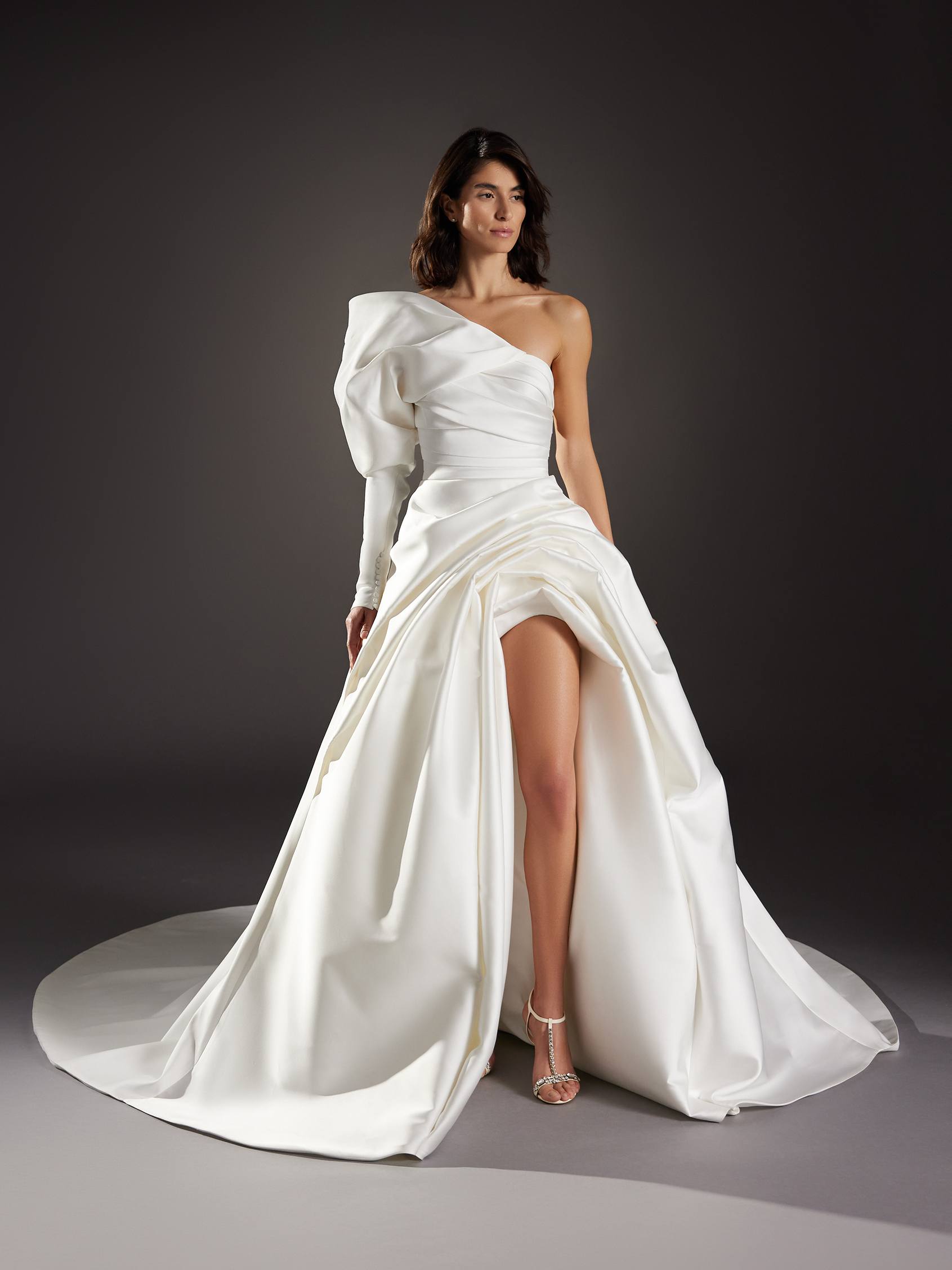 fanal wedding dress pronovias