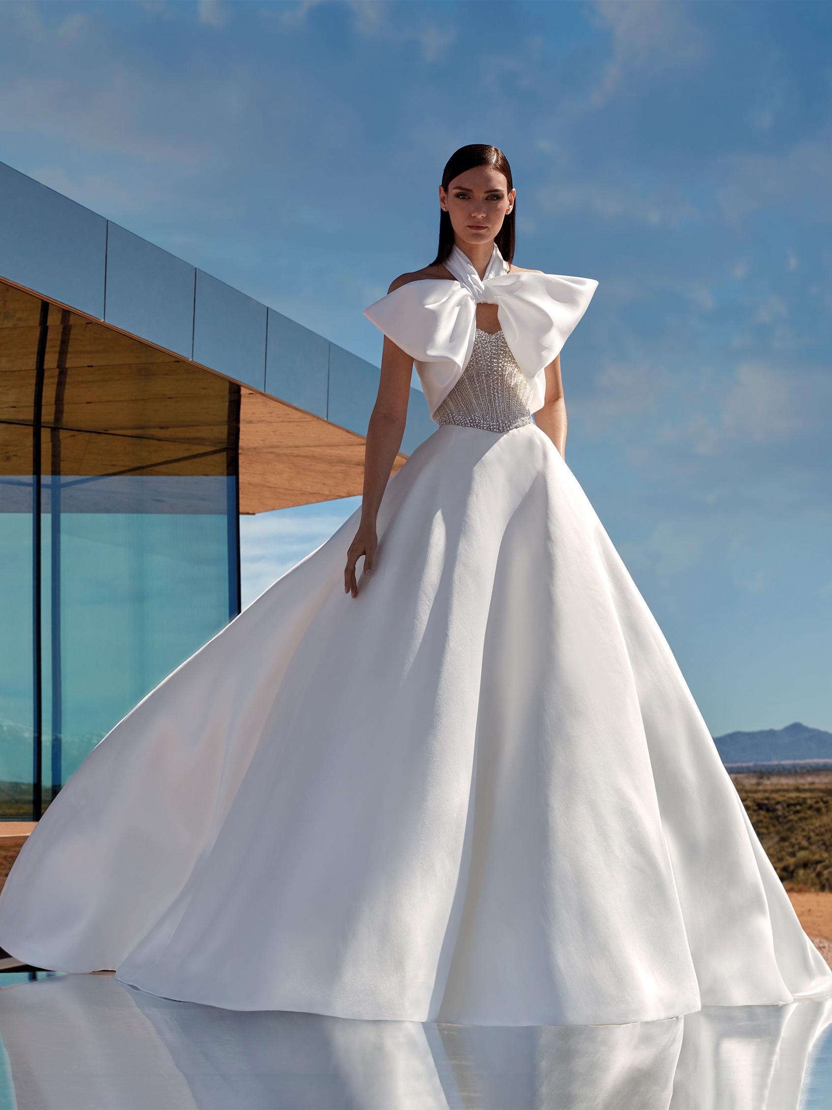 Dress 1739: Pronovias Raciela waist 28 – The Brides' Project