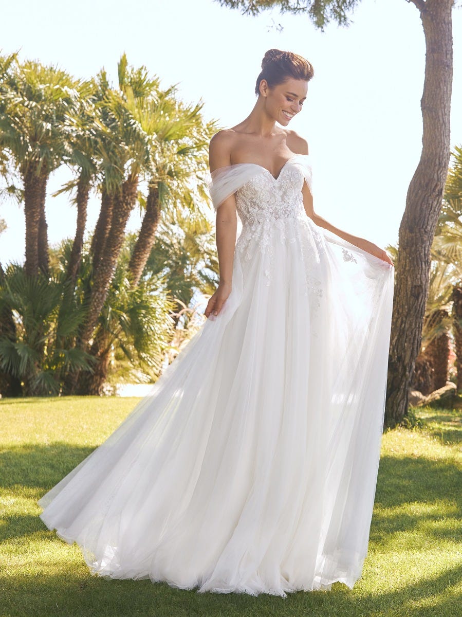 Pronovias hot sale abiti sposa