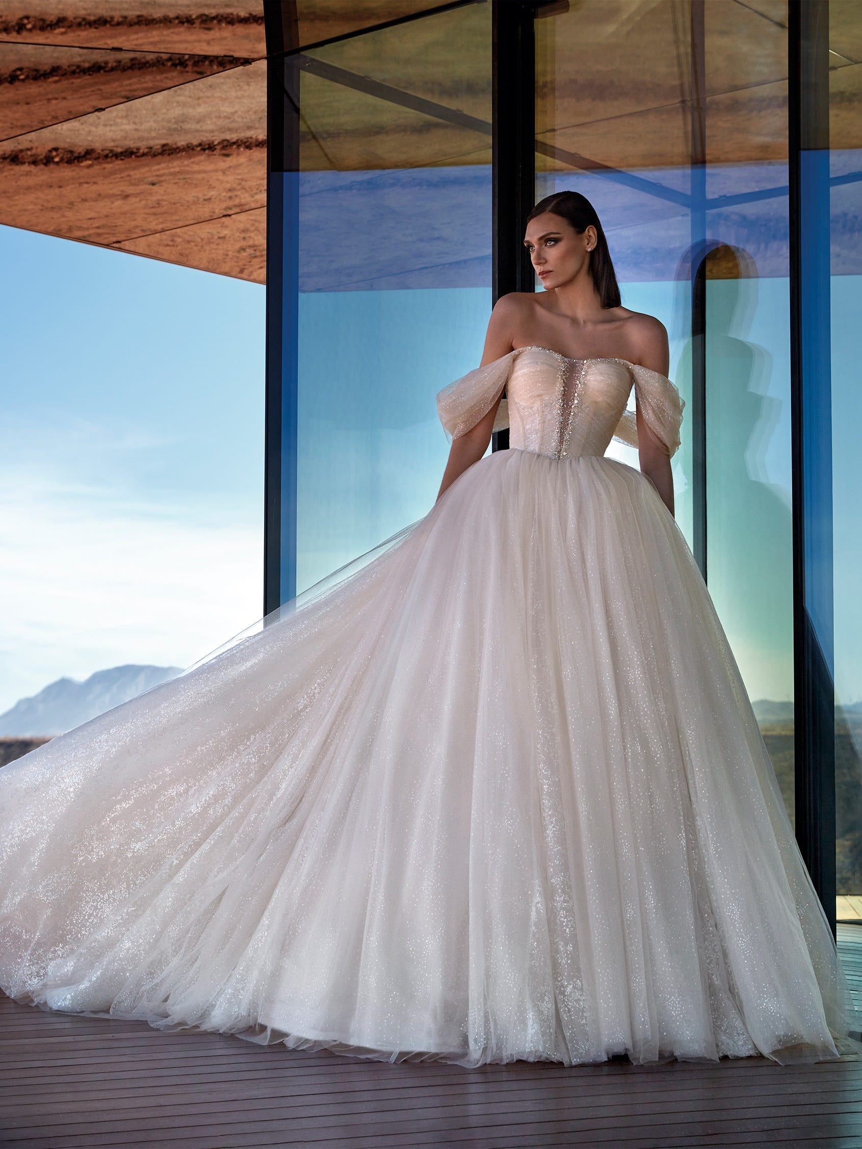 Spring Wedding Dresses: 7 Top Trends For 2024 + FAQs  Vestidos de  casamento princesa, Veatido noiva, Vestido de casamento perfeito