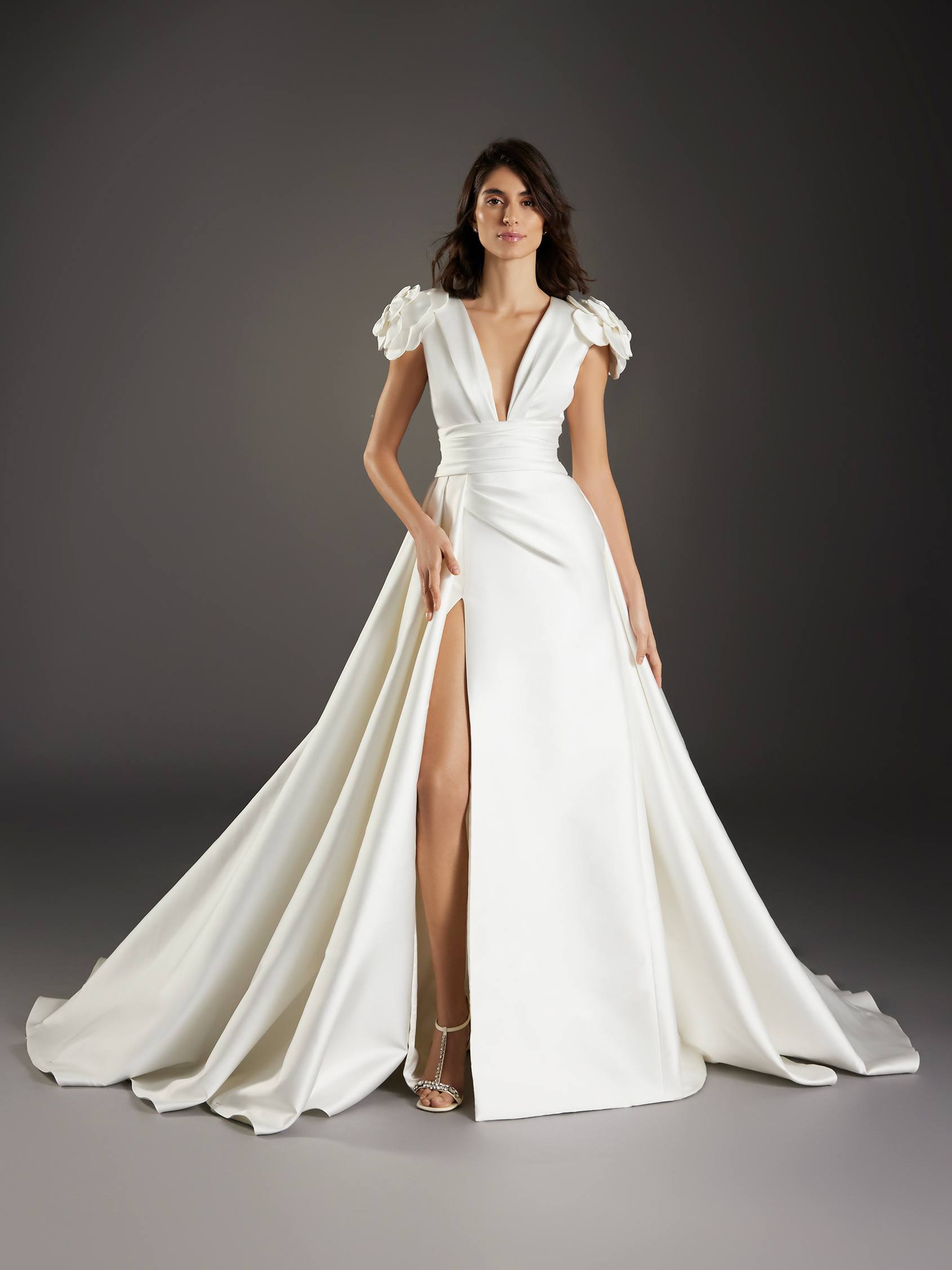 Atelier Pronovias Wedding Dresses  Alexandra's Boutique Pronovias Fashion  CALAS