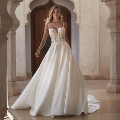 White One Bridal OLIOLA Size 16 Pronovias Wedding Dress Lace Off the S –  Glass Slipper Formals