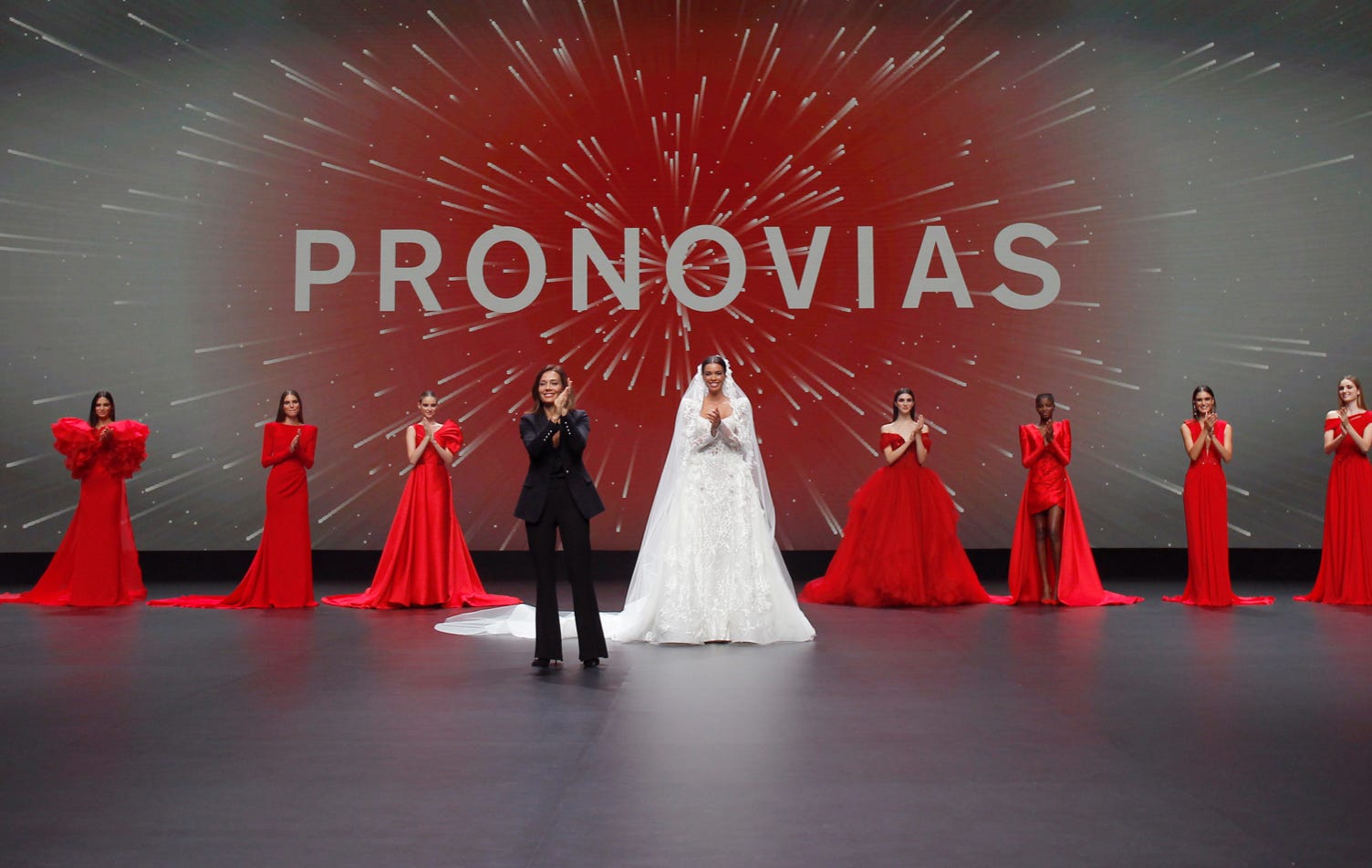 2021 Fashion show - Pronovias