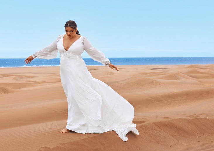 Beach chic outlet wedding dress code