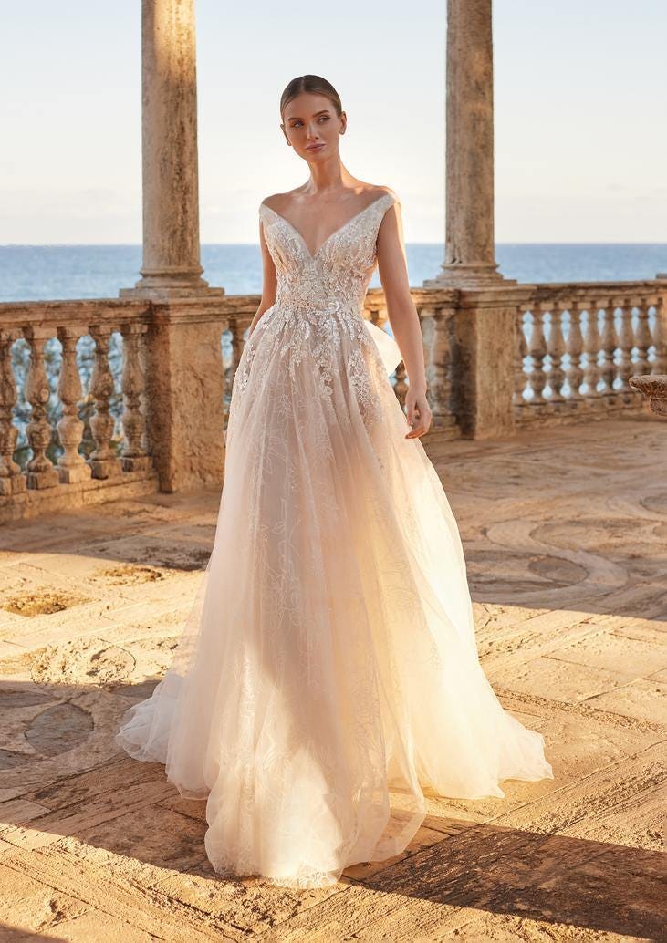 Vestido de novia que no sea blanco sale