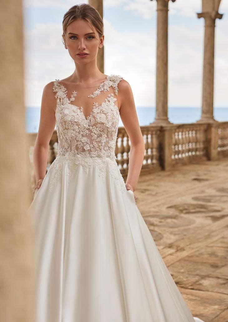 10 robes de mariage civil epoustouflantes Pronovias