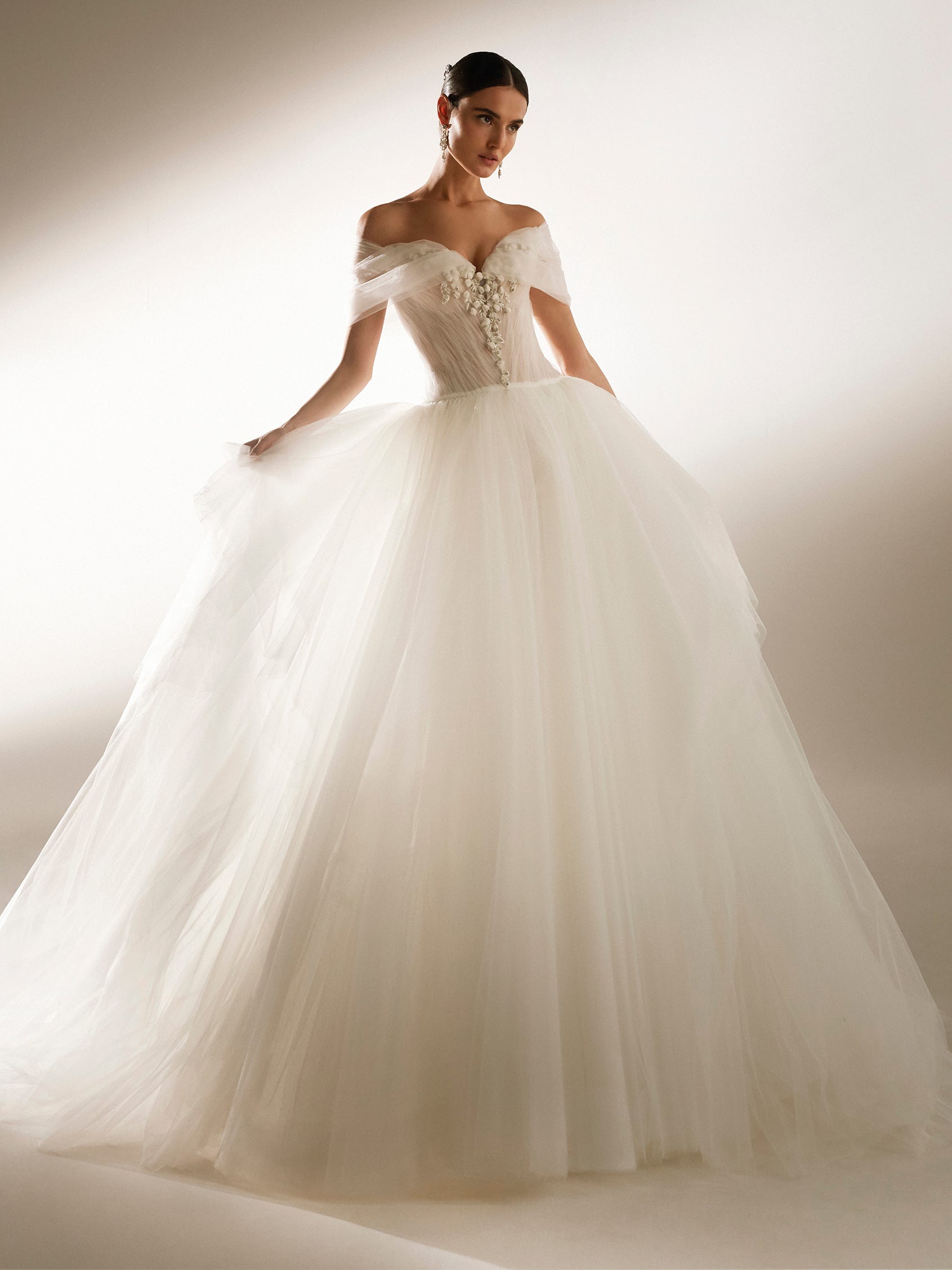 Wedding Dress Trends Perfect for Your 2023 or 2024 Wedding! | Laura and  Leigh Bridal